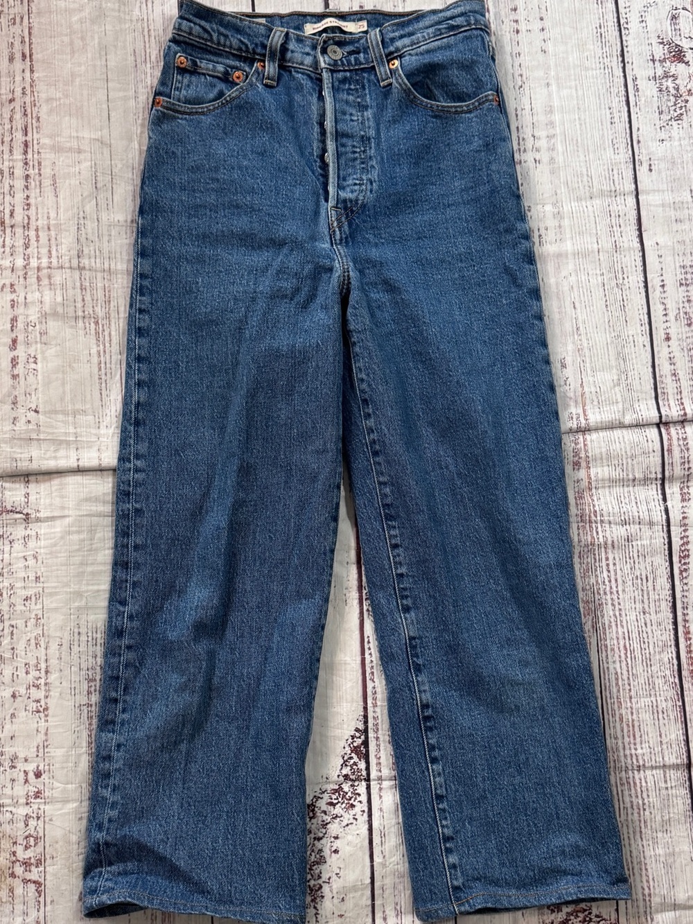 Levi’s Ribcage Straight Jeans 25 High Rise Button Fly Medium Wash - Picture 3 of 10